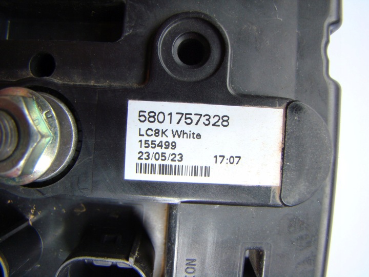 ENSEMBLE PHARE ARRIÈRE GAUCHE DROIT ARRIÈRE IVECO STRALIS NEUF ORIGINAL 5801757328 5802055272