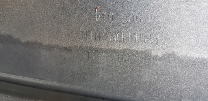 VW PASSAT B8 3G0 PARE-CHOCS AVANT SUR 4XPDC AVEC GRILLE CENTRALE I HOKEJEM