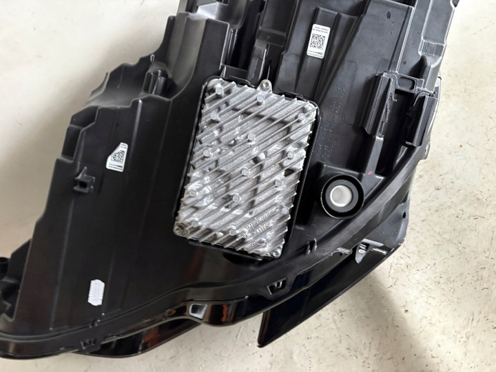 PHARE AVANT DROITE AUDI A3 8Y LIFT COMPLET LED 24- 8Y0941036H