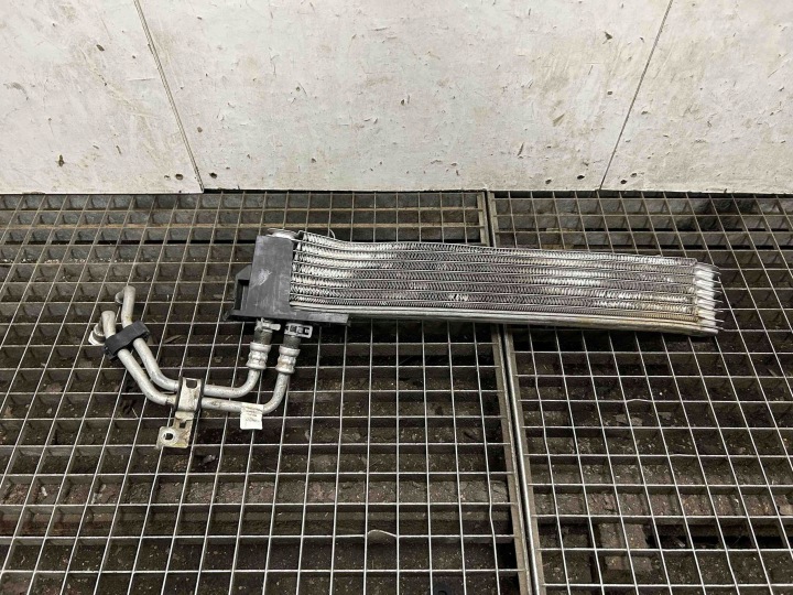 FORD MUSTANG VI RADIATEUR HUILES BOÎTE DE VITESSES FR337A095AB 2019 2300CM3