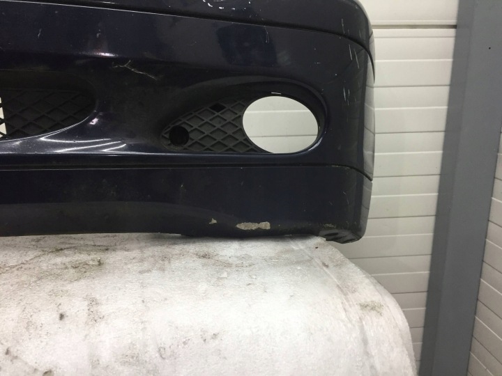 PARE-CHOCS AVANT MERCEDES-BENZ C-KLASA W203 00-04 OE