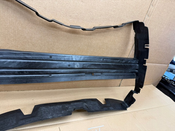 RANGE ROVER EVOQUE L551 DEFEKTOR ADMISSION GUIDE D'AIR K8D2-8A108-AE