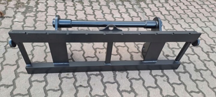 MANITOU CHÂSSIS KARETKA VERS WIDEL L-1330 CLASSE III UDZWIG 5 T