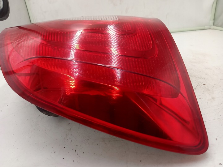 PHARE DROIT ARRIÈRE SKODA SUPERB II UNIVERSEL 3T9945096R