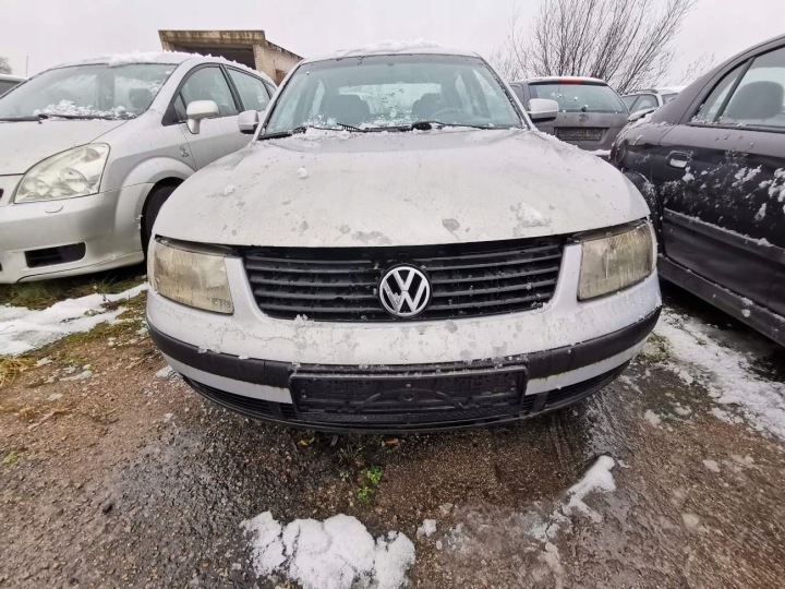 VOLKSWAGEN PASSAT COMPTEUR COMPTEUR DE VITESSE – PANNEAU INSTRUMENTOW 1998 1.9L 1