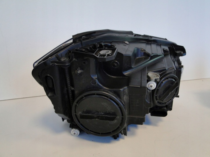 MERCEDES PHARE AVANT GAUCHE A1768201161 A CLASSE 176 BI-XENON NON ADAPTATIF