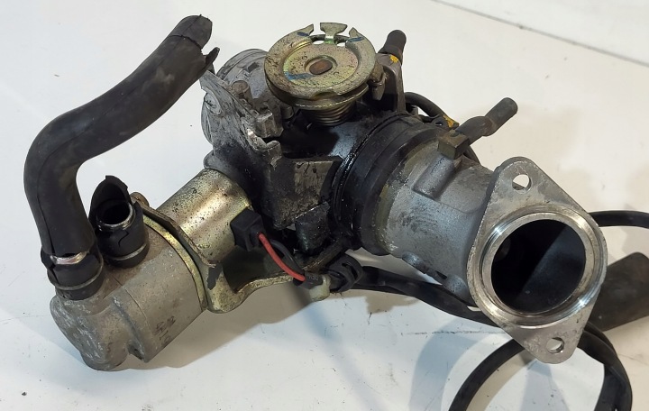PAPILLON DES GAZ INJECTEUR 1340115G02000 SUZUKI BURGMAN 400 K3-K6 2003-2006R
