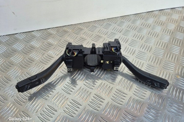 COMMUTATEUR COMPOSITE SKODA OE 6RA953521C