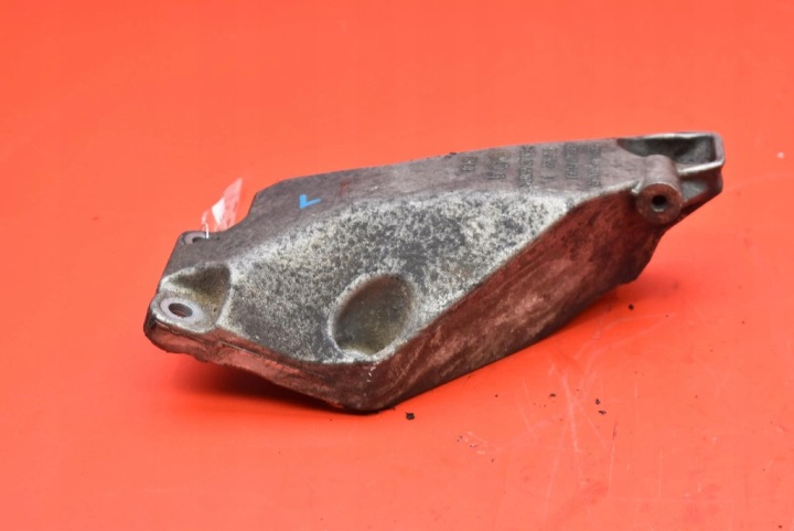 POIGNÉE COUSSIN MOTEUR GAUCHE 6861401 BMW 4 F36 2.0 D 190 KM 13-17