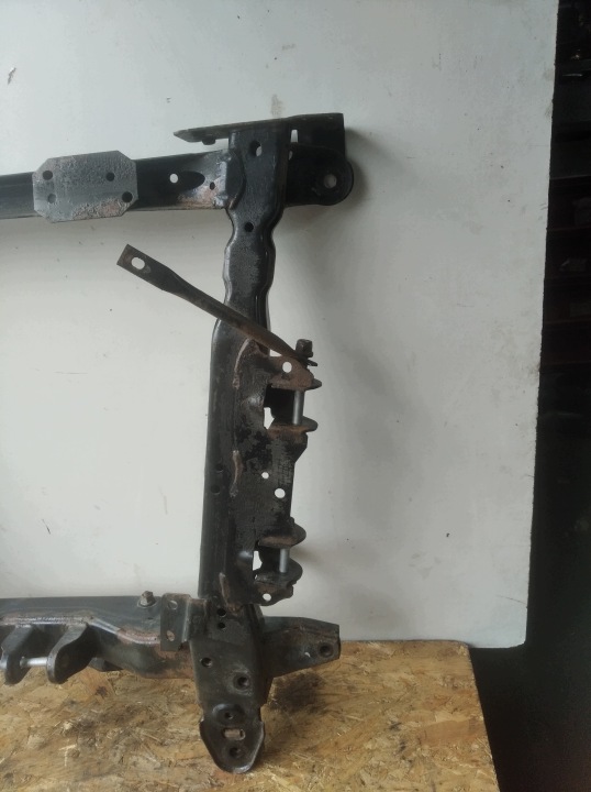 POUTRE CHÂSSIS SUSPENSIONS MOTEUR RENAULT TWINGO II