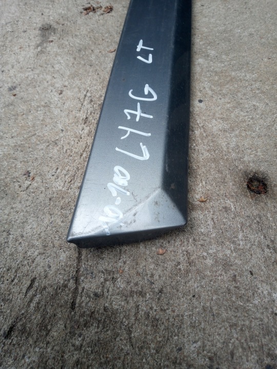 AUDI A4 B7 MOULURE INFÉRIEURE PORTES GAUCHE ARRIÈRE COULEUR LY7G 10-100