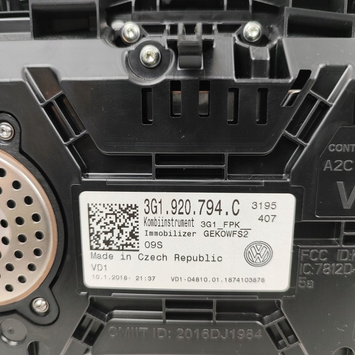 VOLKSWAGEN PASSAT B8 2018 COMPTEUR COMPTEUR DE VITESSE