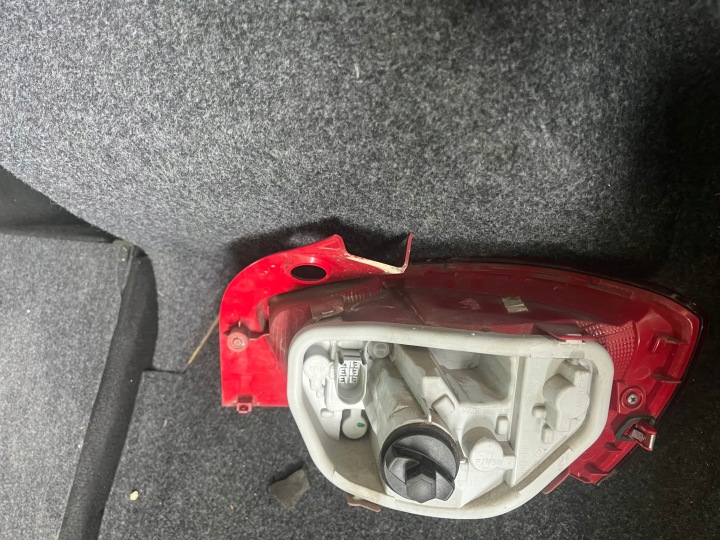 PHARE ARRIÈRE GAUCHE SEAT IBIZA IV 5D 6J4945095G