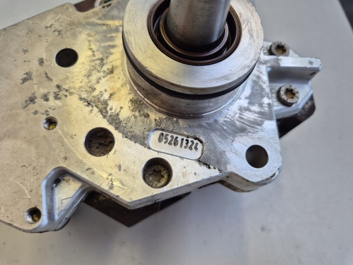 POMPE INJECTION 2.2 2.5 DCI MASTER TRAFIC NISSAN PRIMASTAR VIVARO MOVANO