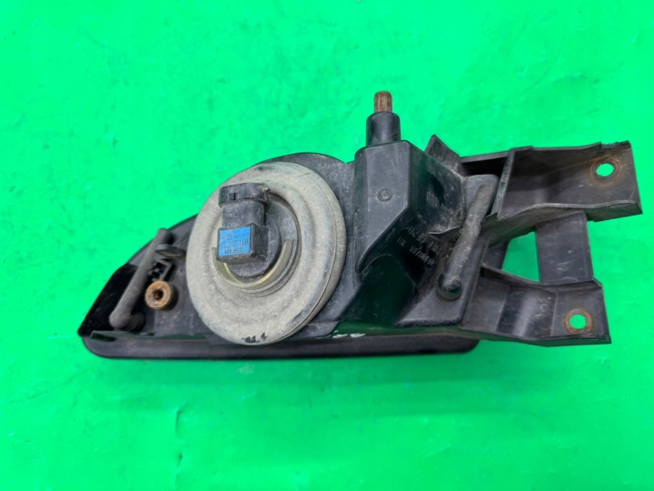 PHARES ANTIBROUILLARD DROIT AVANT PHARE ANTIBROUILLARD 51775551 FIAT BRAVO II 2 07- EUROPE