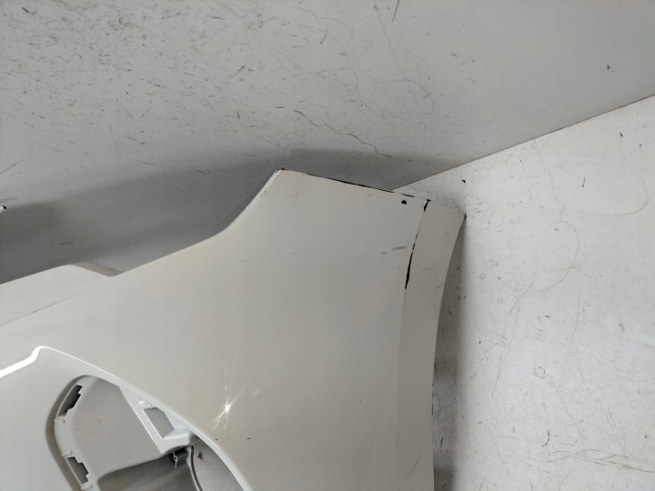 PARE-CHOCS AVANT AVANT OPEL CORSA F 19-