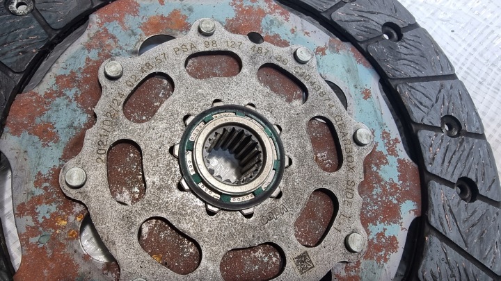 EMBRAYAGE VOLANT BIMASSE OPEL CROSSLAND 1.5 BLUEHDI 9812748880