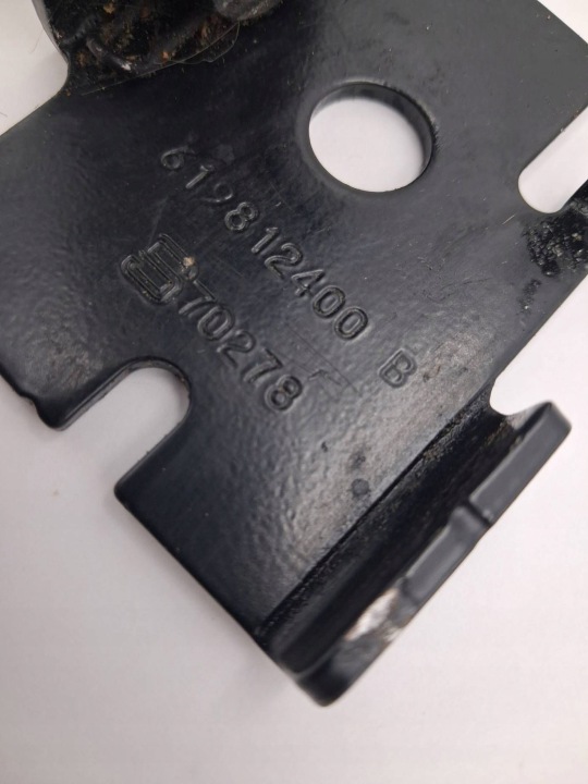 AGRAFE COURROIE ARRIÈRE VOLVO V40 619812400