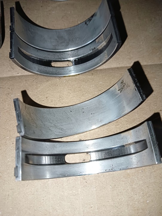 VILEBREQUIN AVEC COUSSINETS VW AUDI SKODA 2.0 TDI I 05L105212B