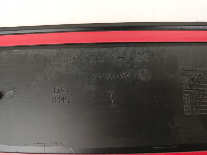 SEAT ARONA MOULURE PORTES GAUCHE ARRIÈRE 6F9853969