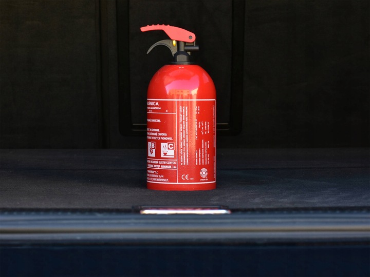 POLSKA UNIVERSAL EXTINGUIDOR DE AUTOMÓVIL PARA AUTO 1KG 