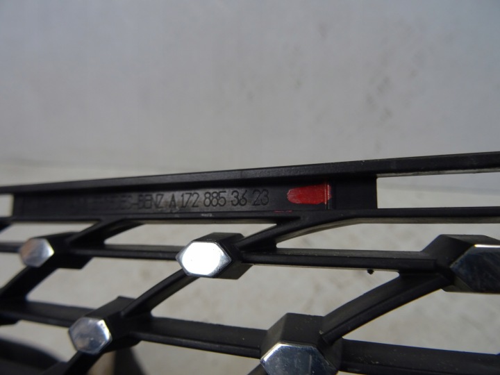 GRILLE GRILLE DE RADIATEUR CALANDRE DROITE MERCEDES SLC SLK W172 A1728853623