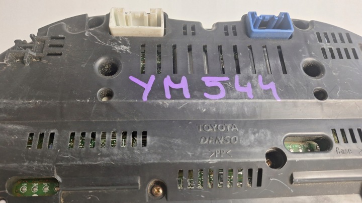 TOYOTA AVENSIS T25 COMPTEUR COMPTE-TOURS COMPTEUR TABLEAU DE BORD 83800-05630-H