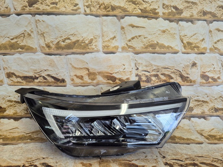 PROJECTEUR AVANT CÔTÉ DROITE HYUNDAI I20 III (BC3 BI3) COMPLET LED EUROPE