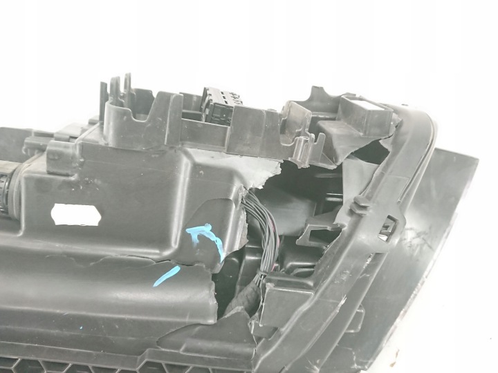 VW PASSAT B8 LIFT 3G 18- LED PHARE GAUCHE AVANT