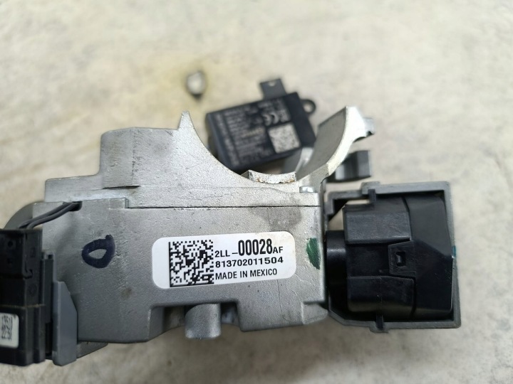 CONTACTEUR D'ALLUMAGE OPEL ASTRA K 39153201 2LL-00028AF 13523275 1.6 T 16V
