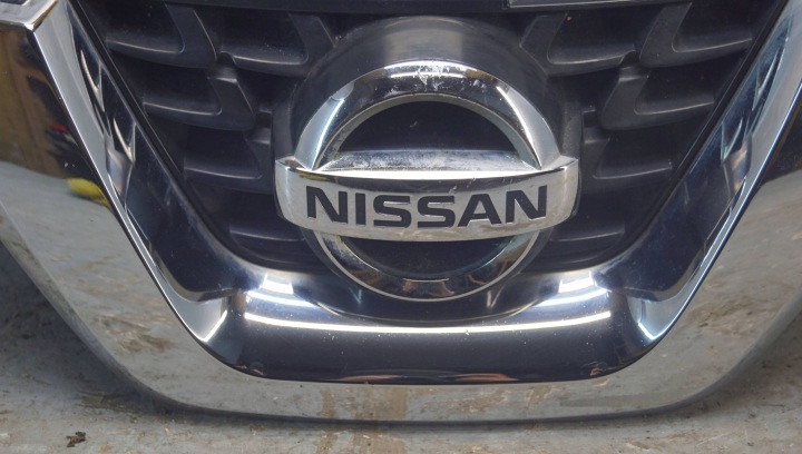 NISSAN JUKE F15 LIFT GRILLE CALANDRE 62070BV80A (G368)