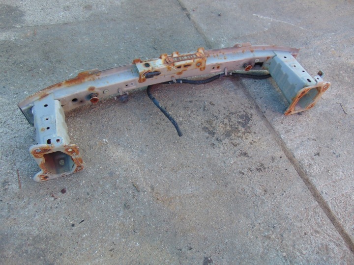 POUTRE RENFORCEMENT PARE-CHOCS AVANT FORD KUGA MK1