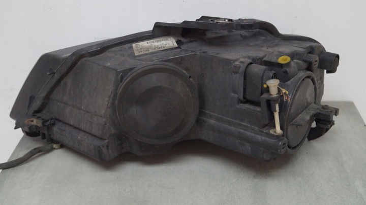 PHARE DROITE AVANT AUDI A3 8P LIFT 08R 8P0941004