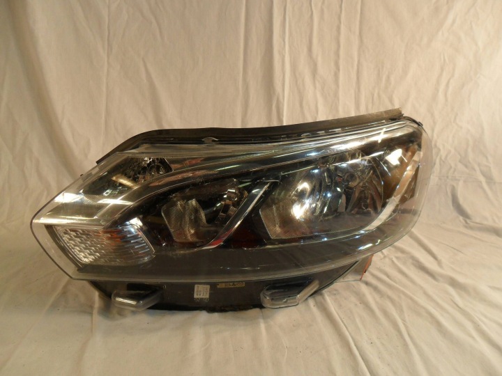 PROJECTEUR AVANT CÔTÉ DROITE HYUNDAI I20 GB IB) 92102C8000