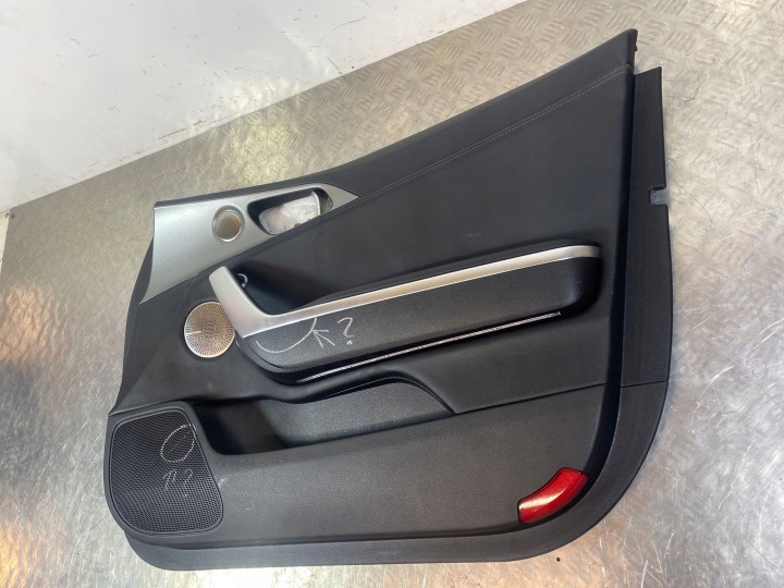 2019 KIA STINGER COLLECTEUR PORTES AVANT 82302J5680