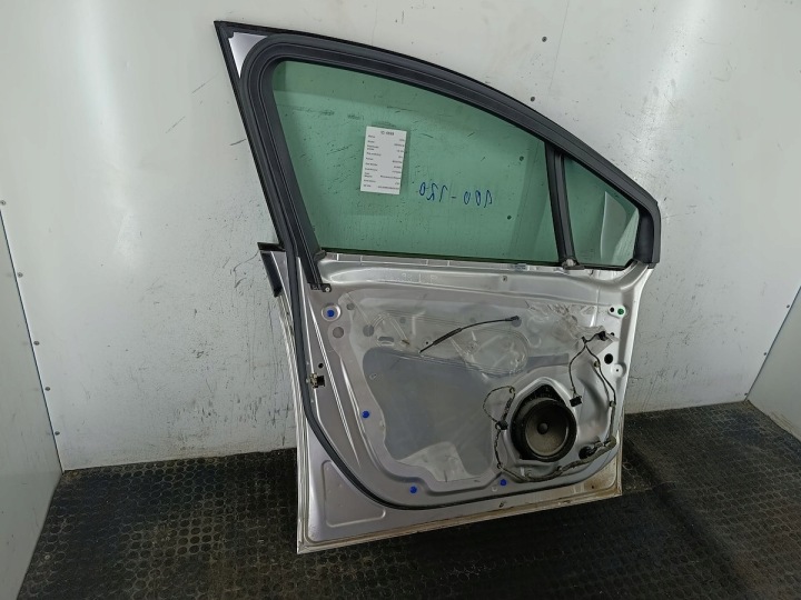 PORTES AVANT GAUCHE OPEL MERIVA B Z157