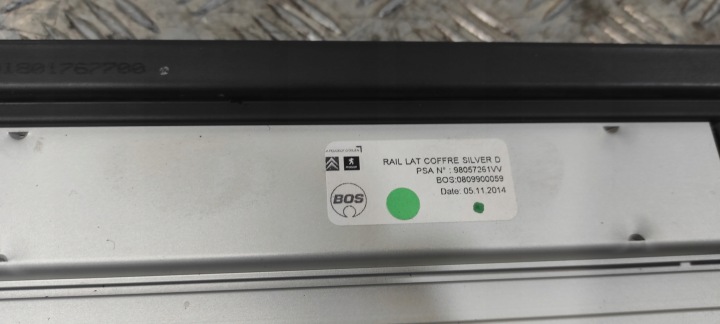 RAIL COUVERCLES DE COFFRE JEU UNIVERSEL SW PEUGEOT 308 II T9 13- POZNAŃ