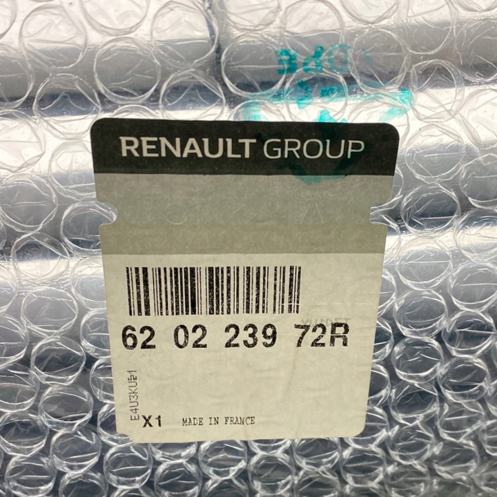 NEUF ORIGINAL PARE-CHOCS AVANT 6 PDC RENAULT SCENIC IV