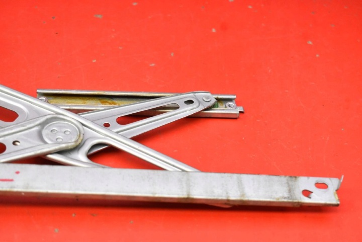 ÉLÉVATEUR VITRES GAUCHE AVANT EUROPE 85720-0D210 TOYOTA YARIS 3 III 5D HAYON 10-14