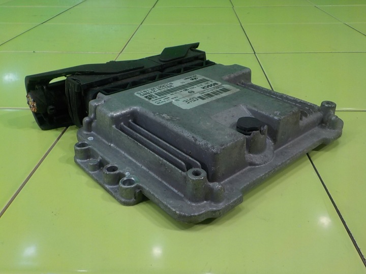 HYUNADI SANTA FE II 2.2 CRDI 09R 5D CONTRÔLEUR ORDINATEUR MOTEUR 0281013583