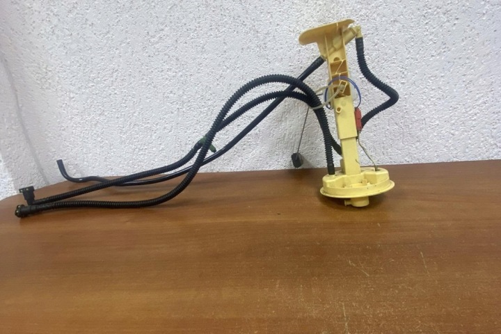 CAPTEUR NIVEAU CARBURANTS BMW 7164316 2018