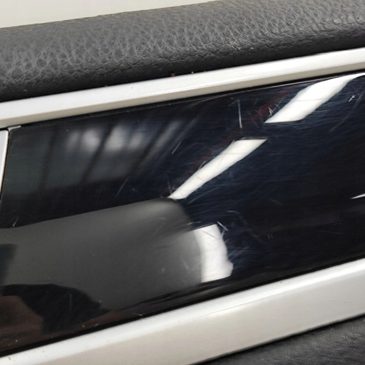 VOLKSWAGEN TOUAREG II 2017 GARNITURE ENSEMBLE