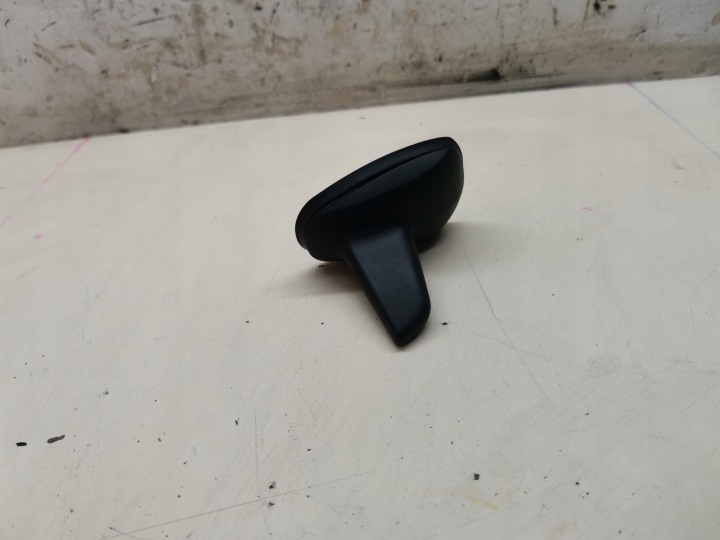 ANTENNE TOITS GPS REQUIN MERCEDES W204 C CLASSE A2048208175