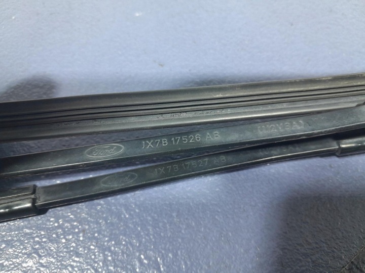 FORD FOCUS MK4 IV 18- BRAS DE SUSPENSION ESSUIE-GLACES AVANT JX7B-17526-AB