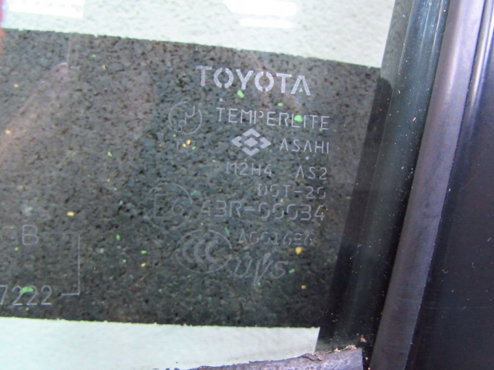 TOYOTA RAV4 III 06-09 PORTES AVANT GAUCHE JEU VITRE 202