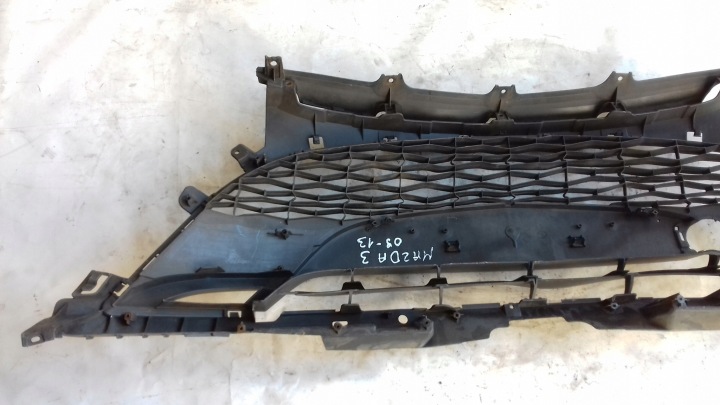 CALANDRE GRILLE PARE-CHOCS AVANT BCW8501T1 MAZDA 3 BL LIFT 11-13