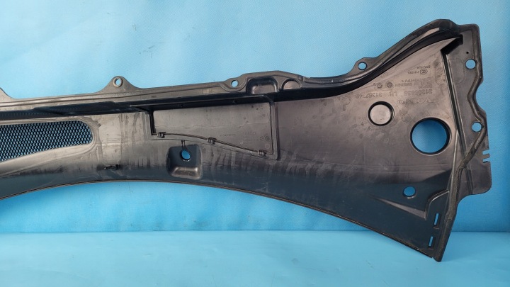 VOLVO XC90 II 2.0D 19R DOUBLURE DE PASSAGE DE ROUE 31385835 31352746 31385839
