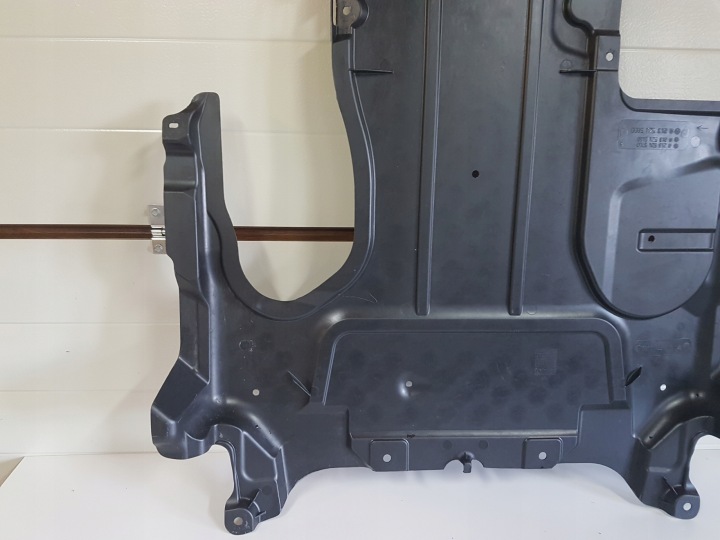 PROTECTION SOLNA CHÂSSIS MERCEDES E CLASSE W213 A2135240230