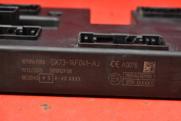 BOÎTE FUSIBLES FUSIBLE GX73-14F041-AJ JAGUAR XE X760 2.0 D 180 KM 14-19