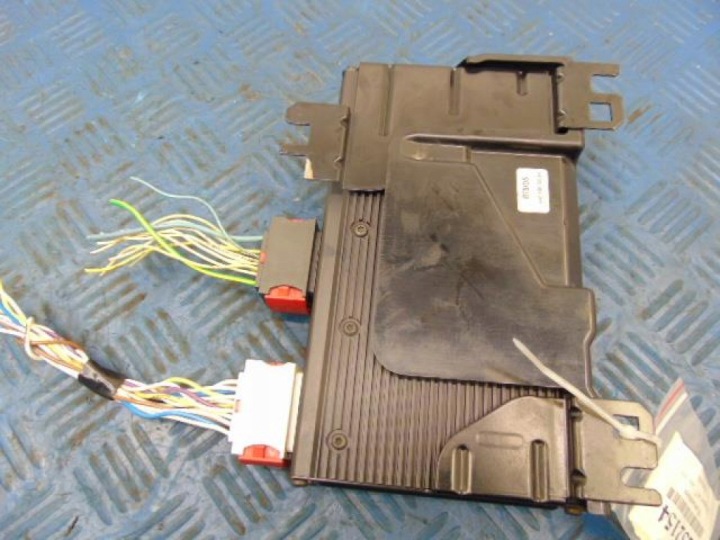 PEUGEOT 407 AMPLIFICATEUR 9653555980